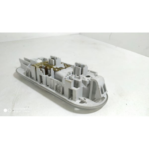 Luz Teto Cortesia Nissan Versa 2014/2019