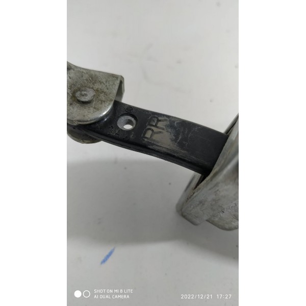 Limitador Porta Nissan Versa Traseiro Direito 2014/2019