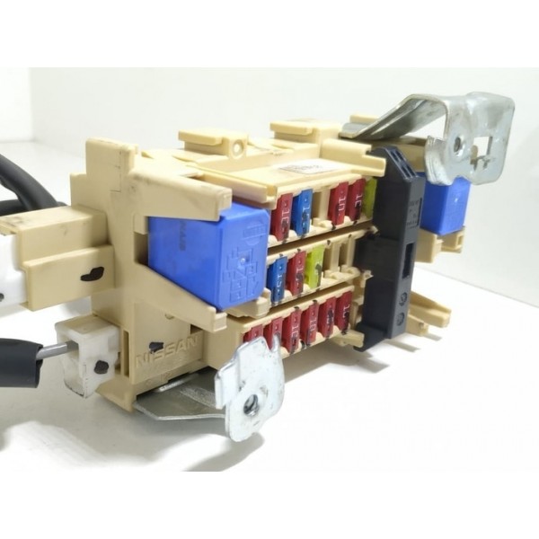 Caixa Fusíveis Nissan Versa 1.6 2014/2019 Man Orig