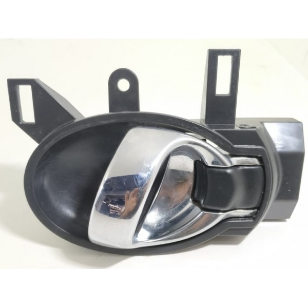 Maçaneta Interna Versa Traseira Esquerda 2014 A 2019