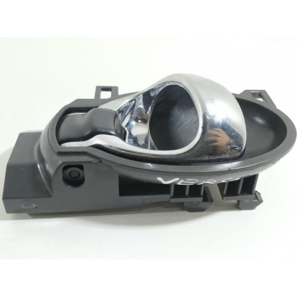 Maçaneta Interna Versa Dianteira Direita 2013 2014  2019