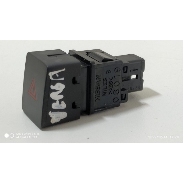 Botão Comando Alerta Nissan Versa 2014/2020 Orig