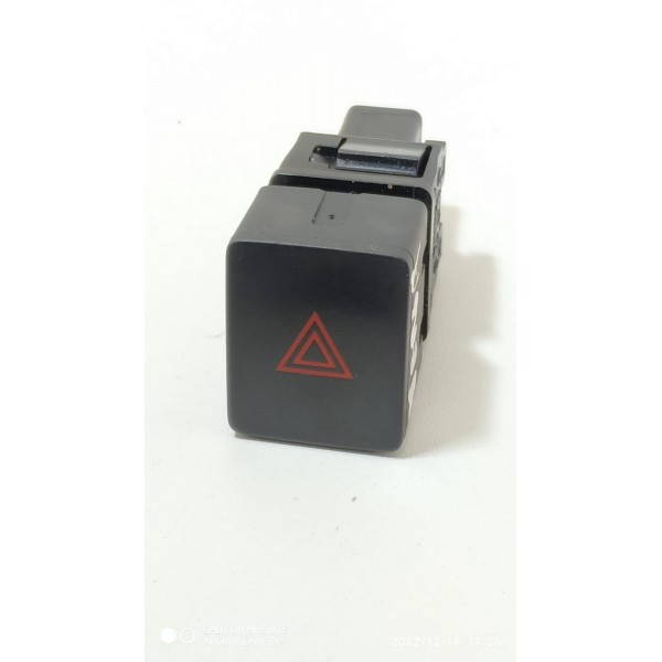 Botão Comando Alerta Nissan Versa 2014/2020 Orig