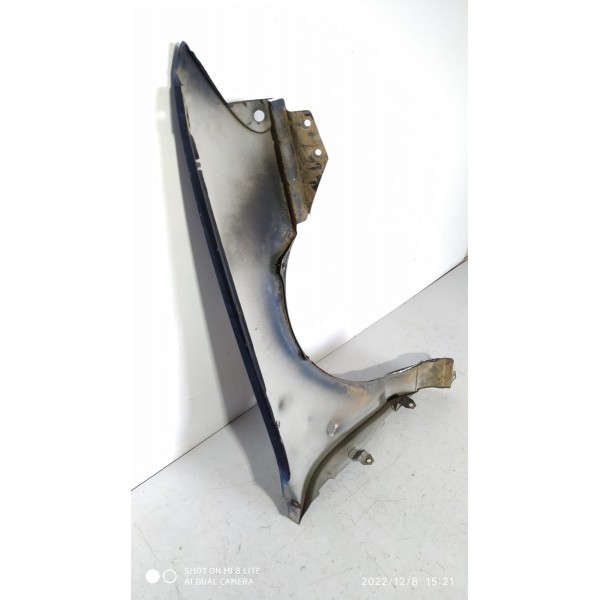 Paralama Mondeo Esquerdo 1998 Detalhe