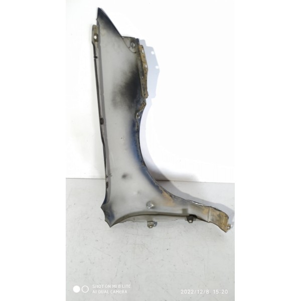 Paralama Mondeo Esquerdo 1998 Detalhe