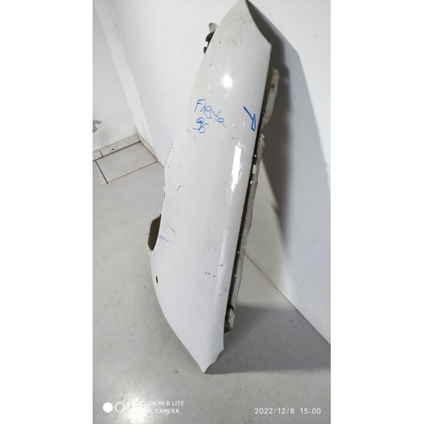 Paralama Esquerdo Ford Fiesta 1997 Detalhe