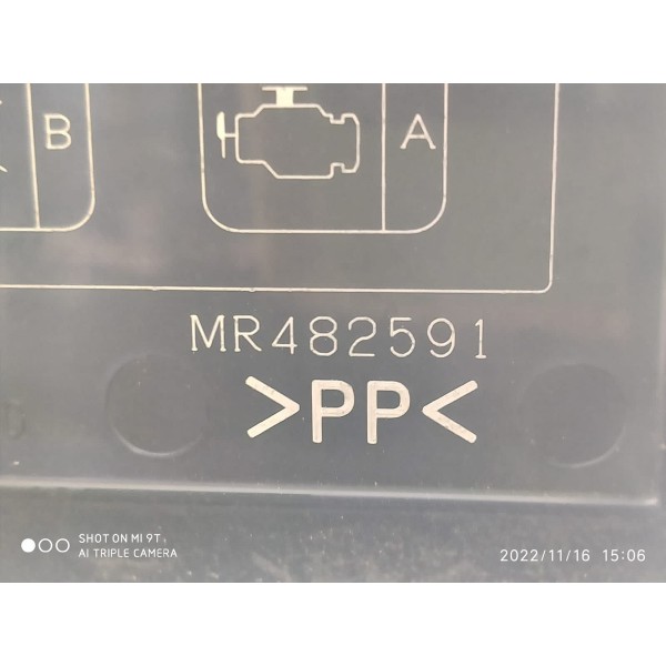 Caixa Fusíveis Relés Pajero Full 3.8 2011 Mr482591