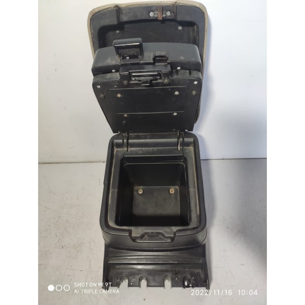 Console Central Apoio Braço Pajero Full 2011 Detalhe