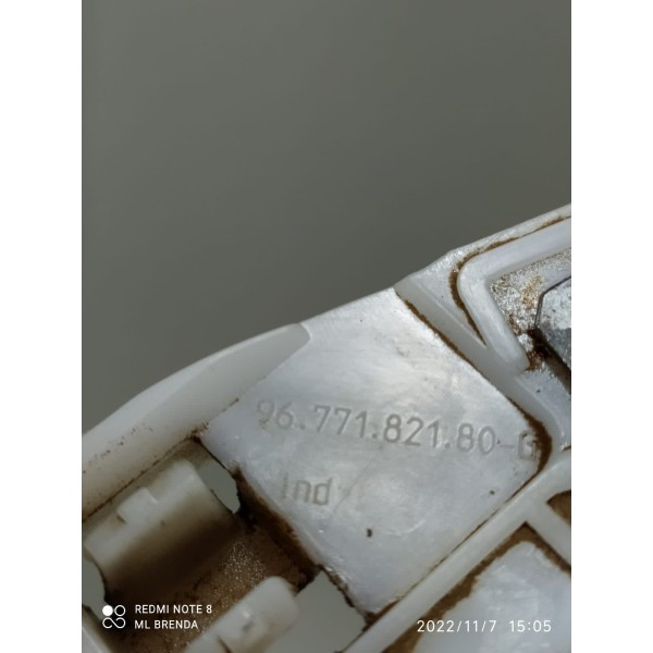 Guia Parachoque Peugeot 208 Traseiro Esquerdo 2014 2015/2019