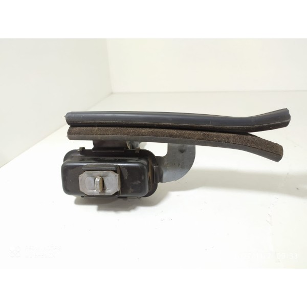 Limitador Porta Peugeot 208 Traseiro Esquerdo 2014/2019