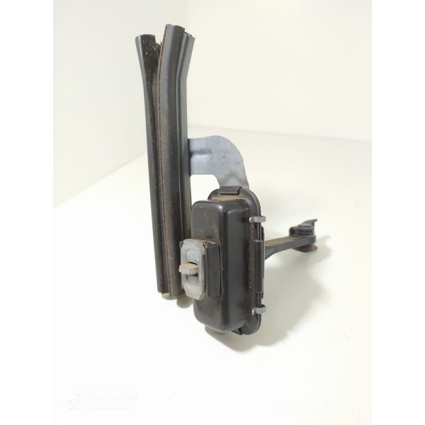 Limitador Porta Peugeot 208 Traseiro Esquerdo 2014/2019