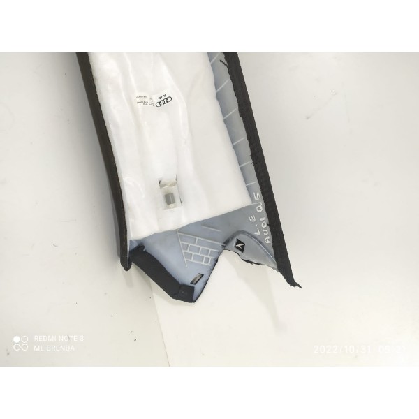 Acabamento Coluna Traseira Esquerda Audi Q5 2017/2023