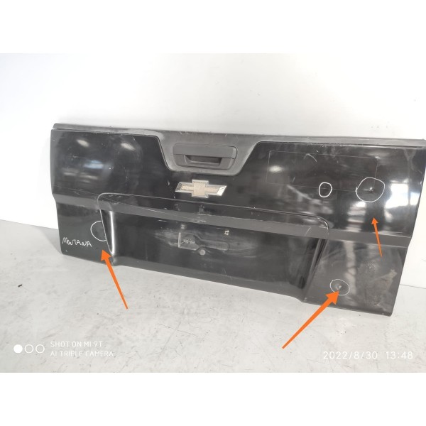 Tampa Traseira Montana  2011/2017 Detalhe