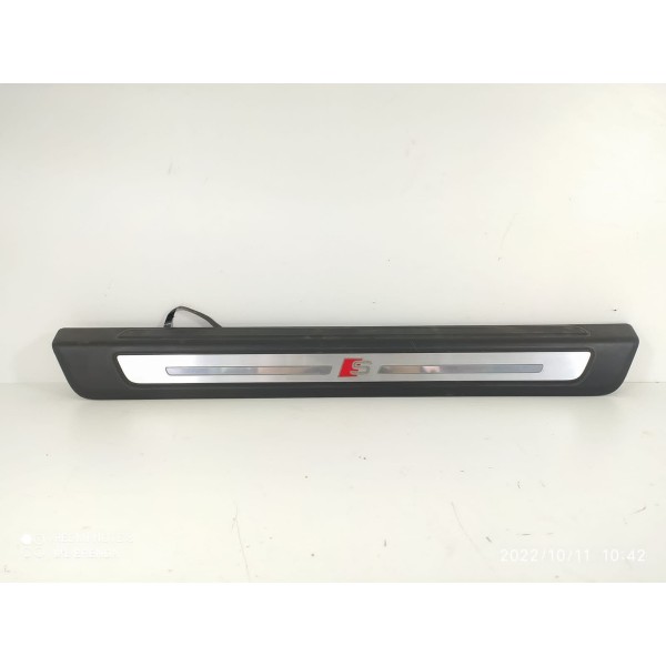 Soleira Porta Audi Q5  Dianteira Direita 2018 2019 2020 2021