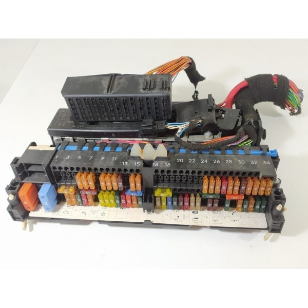 Caixa Fusivel Bmw X3 X1 325 2006 2008 10 2011 8364542