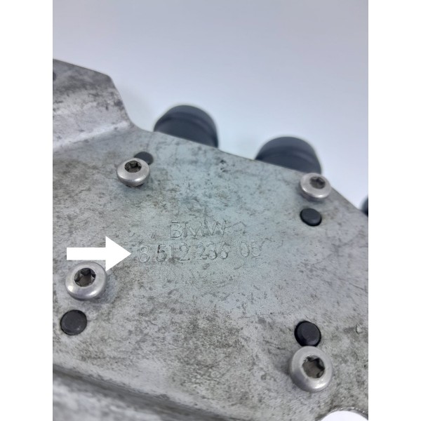 Bomba Agua Auxiliar Bmw X5 Solenoide 2014/2018 8572123