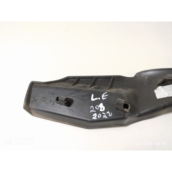 Canto Grade Parabrisa Peugeot 208 2020/2024 744310d130