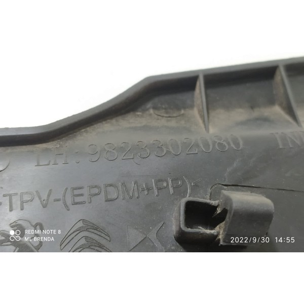 Canto Grade Parabrisa Peugeot 208 2020/2024 744310d130