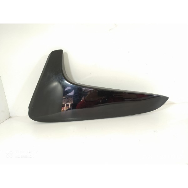 Moldura Tampa Traseira Tracker Esquerda  2014/2017 95316367