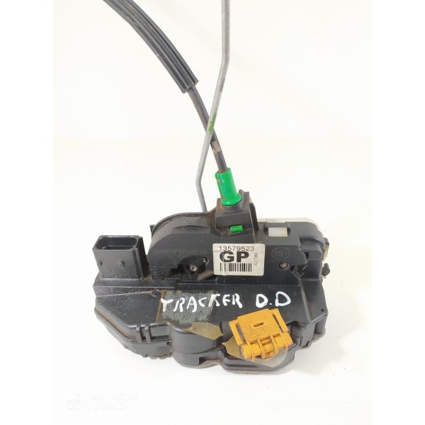 Fechadura Porta Tracker Dianteira Direita 2015/19 13579523