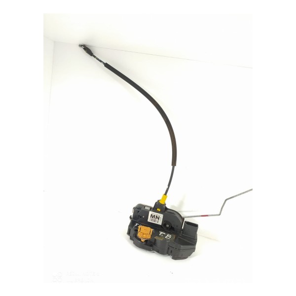 Fechadura Porta Tracker Traseira Esquerda 2014/2019 13579545