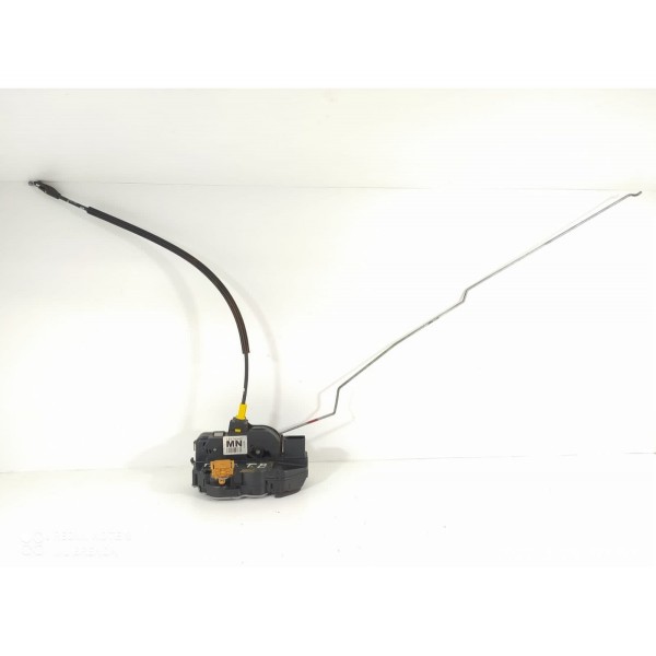 Fechadura Porta Tracker Traseira Esquerda 2014/2019 13579545