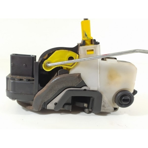 Fechadura Porta Tracker Traseira Esquerda 2014/2019 13579545
