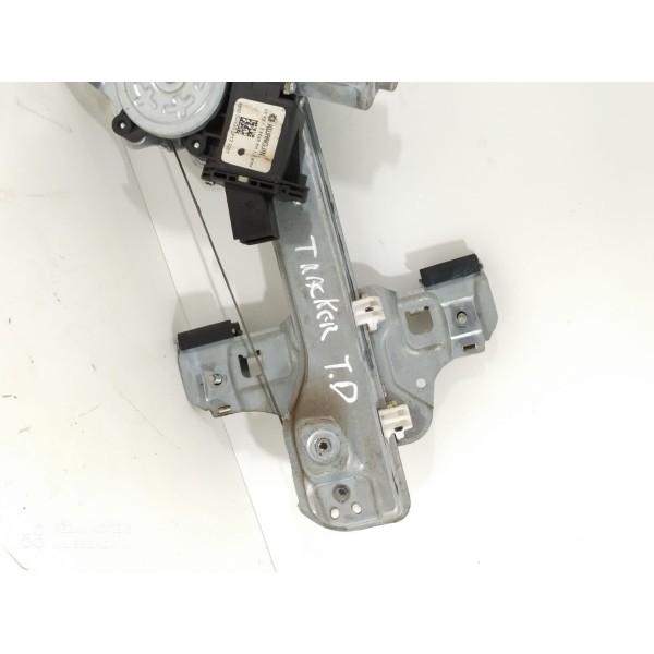 Maquina Vidro Tracker  Traseira Direit 2014/2019 98810 Orig