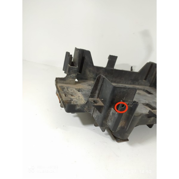 Suporte Bateria Tracker 2014/2017 Det  95418182