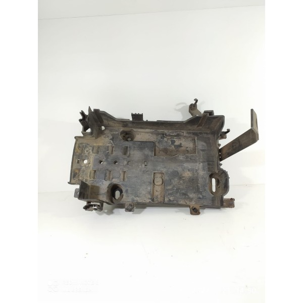 Suporte Bateria Tracker 2014/2017 Det  95418182