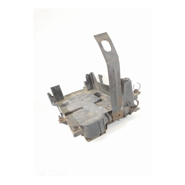Suporte Bateria Tracker 2014/2017 Det  95418182