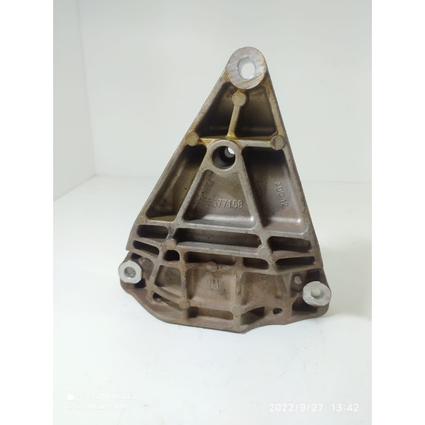 Suporte Compressor Ar Tracker 1.8 2014/2017 55577158