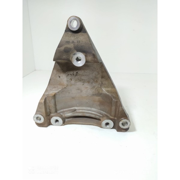 Suporte Compressor Ar Tracker 1.8 2014/2017 55577158