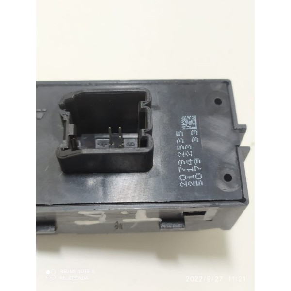 Botão Vidro Tracker Onix Spin Cruze 2012/2016 20792535