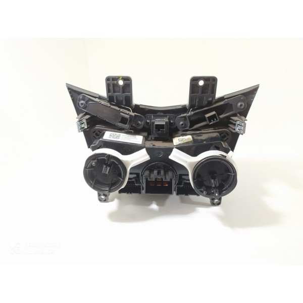 Comando Ar Condicionado Tracker 2014/2017 94786528