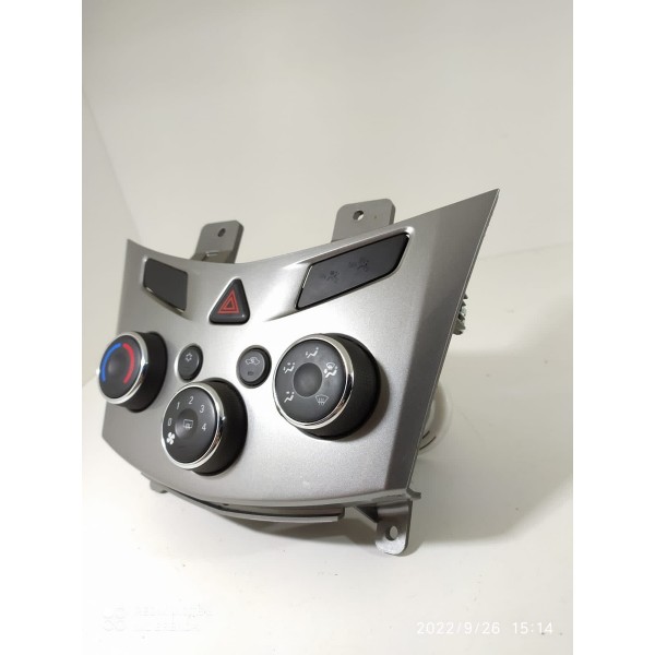 Comando Ar Condicionado Tracker 2014/2017 94786528