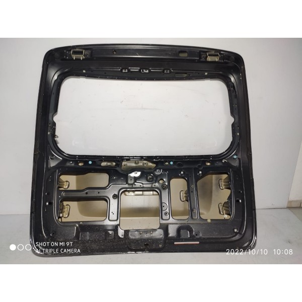 Tampa Traseira Kia Carnival 2010/2012