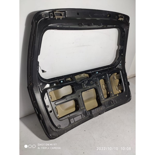 Tampa Traseira Kia Carnival 2010/2012