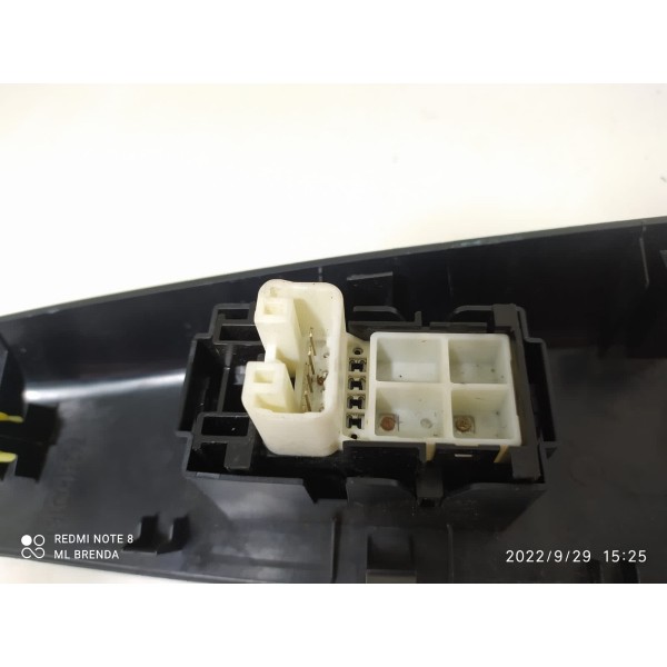 Botão Vidro Toyota Etios Dianteiro Direit 2016/2021 Original