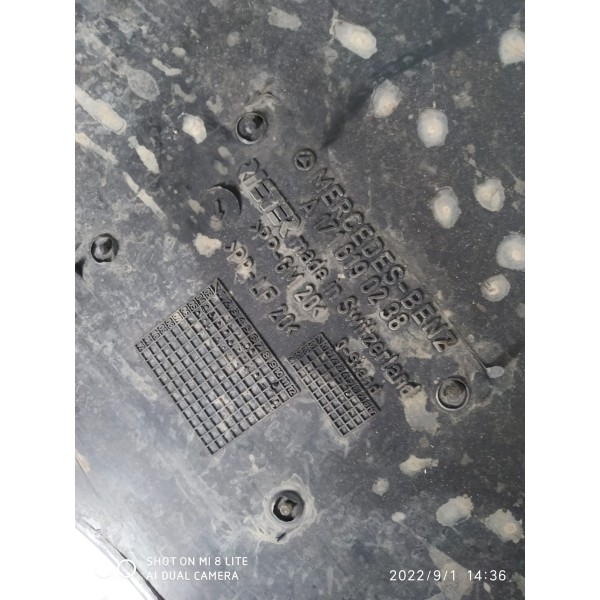 Protetor Assoalho Slk200 350 Direito 05/11 A1716190238 Det