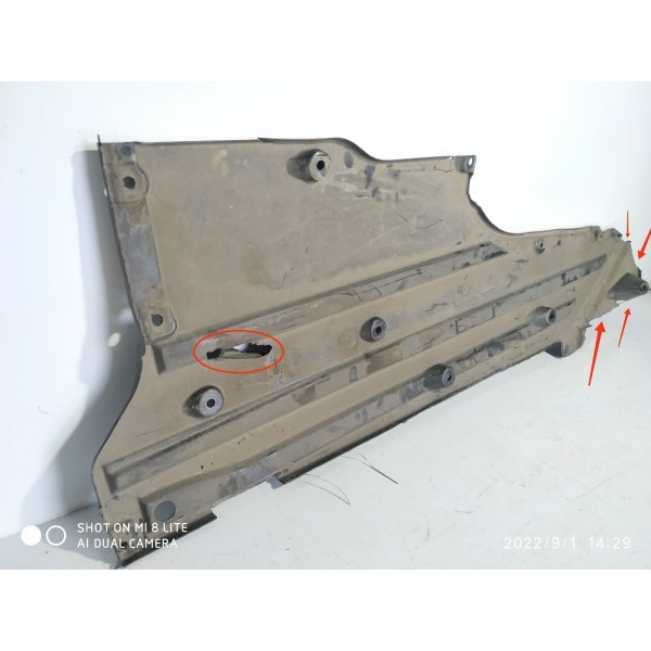 Protetor Assoalho Slk200 350 Direito 05/11 A1716190238 Det