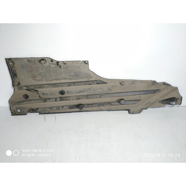 Protetor Assoalho Slk200 350 Direito 05/11 A1716190238 Det