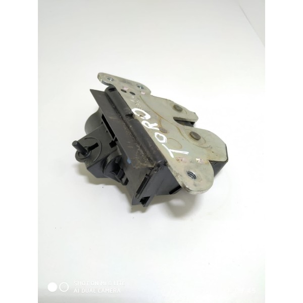 Fechadura Tampa Traseira Toro Esquerda 2016/2024 Original
