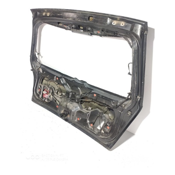 Tampa Traseira Fiat Stilo 2005/2012 Detalhe Preto