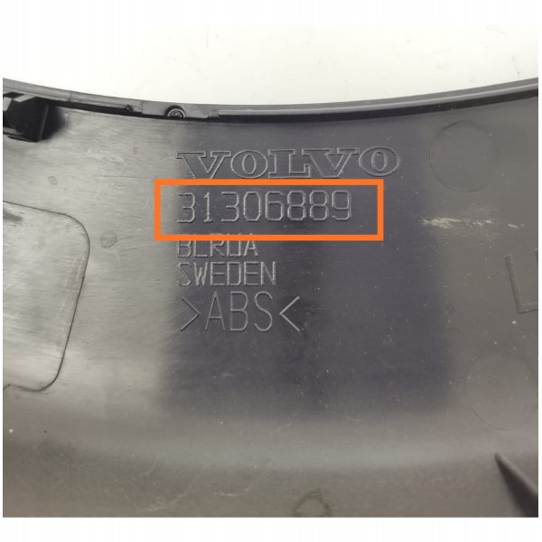 Dobradica Porta Mala Volvo S60 Dir Acabamanto 2018 31306889