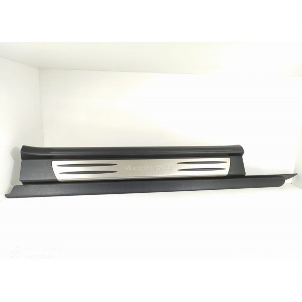 Soleira Porta Mercedes Slk200 350 Direita 05/11 1716800235