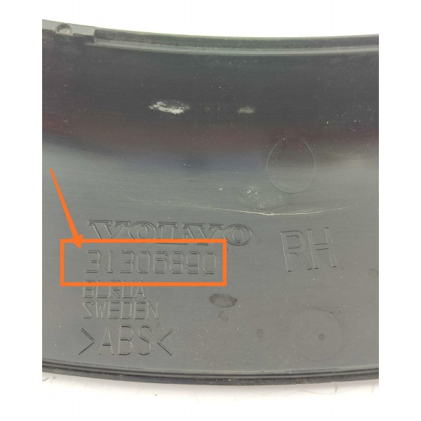 Dobradica Porta Mala Volvo S60 Acabamento Dir 2018 31306890