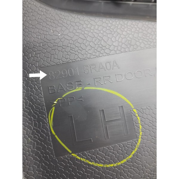 Forro Porta Nissan Kicks Traseiro Esq 2023 829015ra0a Preto