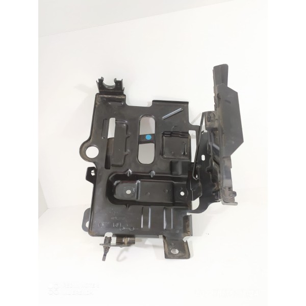 Suporte Bateria Tracker Premier 2020/2024 26327670