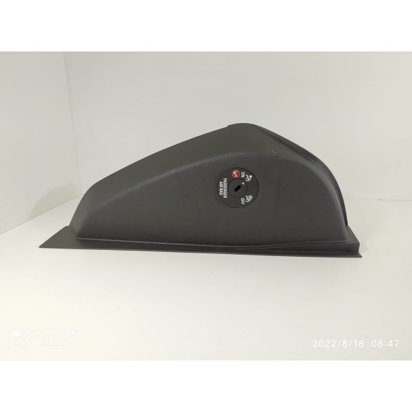 Acabamento Painel Tracker Direito 2020/2024 Original